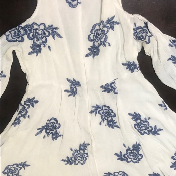 Summer dress - Picture 4 of 6